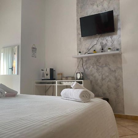 Vittorio Veneto Bed & Breakfast โบโลญญา ภายนอก รูปภาพ