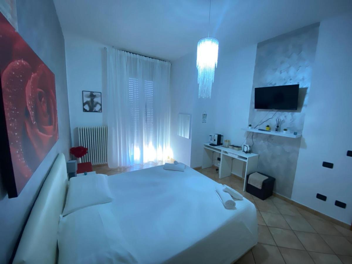 Vittorio Veneto Bed & Breakfast โบโลญญา ภายนอก รูปภาพ