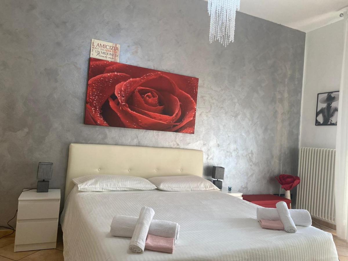 Vittorio Veneto Bed & Breakfast โบโลญญา ภายนอก รูปภาพ