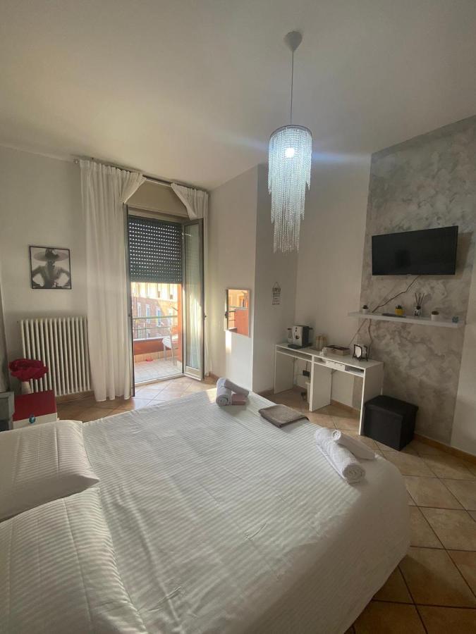 Vittorio Veneto Bed & Breakfast โบโลญญา ภายนอก รูปภาพ